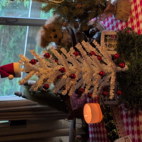 "24"Shiny Brite Holiday Ornaments, Boxes,Feather Tree&Felt Santa Hat Tree Topper - Picture 7 of 15